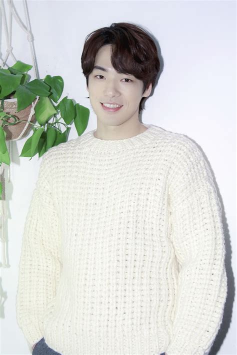 암투 속에서 피어오르는 권력과 사랑의 이중주. 인터뷰① '사랑의 불시착' 김정현 "구승준 사망, 배우 ...