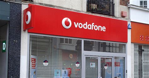 Vodafone to offer home broadband again, three years after it gave up