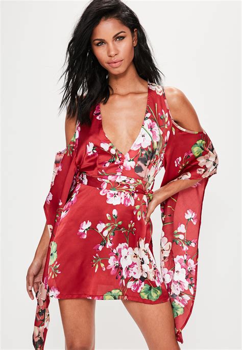 Lyst Missguided Red Silky Floral Cold Shoulder Kimono Sleeve Shift