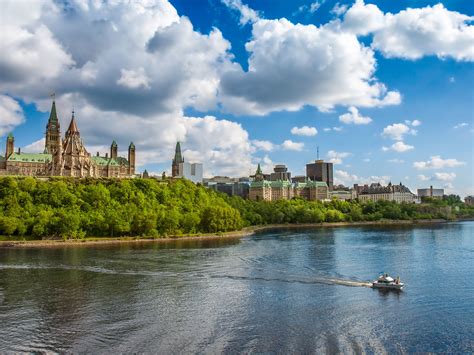 Ottawa, Ontario 2024 | Ultimate Guide To Where To Go, Eat & Sleep in