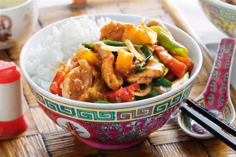 Sweet and sour pork is one of the most common dishes found in asian/chinese restaurants throughout the world. Sweet And Sour Pork Recipe - Taste.com.au