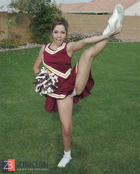 Cheerleader Upskirt Pussy | Hot Sex Picture