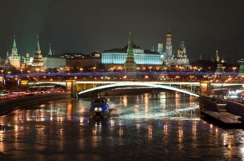 Premium Photo The Moscow Kremlin At Night