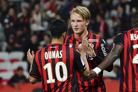 Add the latest transfer rumour here. Dolberg evenaart Memphis en maakt indruk bij gelijkspel ...