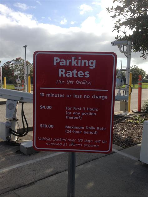 Mco Economy Parking South Park Place Parking In Orlando Parkme