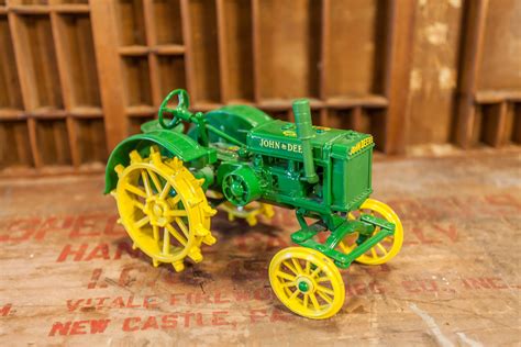 Vintage Die Cast John Deere 1928 Gp Tractor Ertl Green Yellow Toy