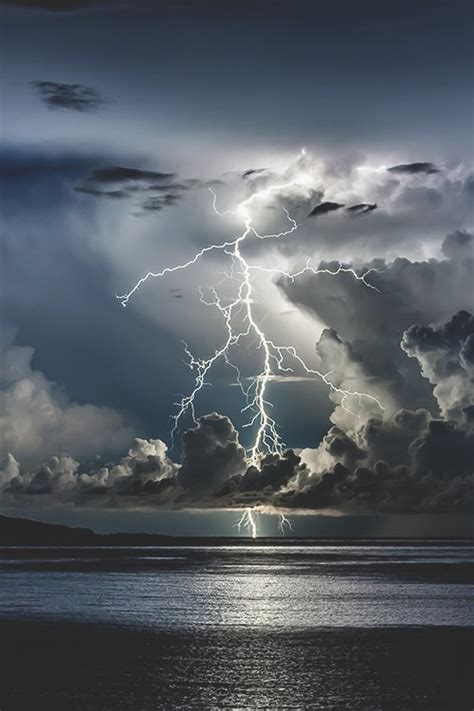 Lightning Hitting The Ocean Matthews Island Of Misfit Toys