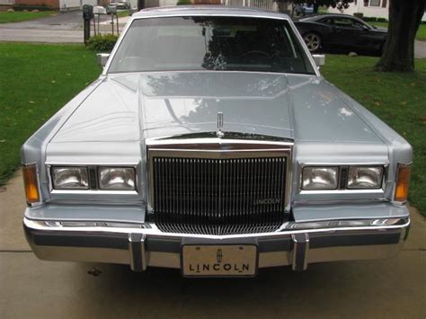 Check the 2.5 4dr sedan (2.5l 4cyl 5m) price, the 2.5 s 4dr sedan (2.5l 4cyl 4a) price, or any other 2005 nissan. Lincoln Town Car 1989 Beautiful Baby Blue Excellent! for ...