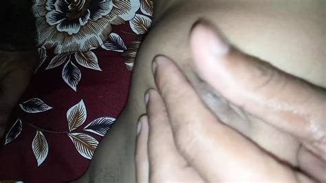 dever ne bhabhi ko bhai ki gaur mojodgi mein choda xhamster