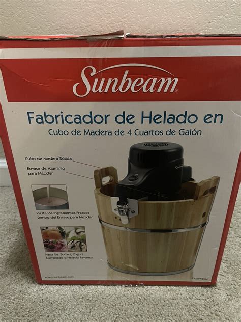 Sunbeam Electric Ice Cream Freezer Maker 4 Quart Solid Wooden Bucket