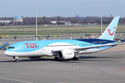 Ph Tfm Tui Airlines Netherlands Boeing 787 8 Dreamliner Ams 1203