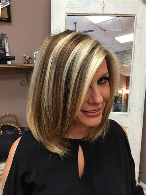 For those with dark to brown hair, the combo of brown with blonde highlights are a great way to refresh your hair as you add some new depth and dimension to your features. Bold chunk highlights bob # modern techniques | Hair ...
