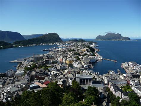 Things To Do In Alesund Norway Including Two Walking Maps