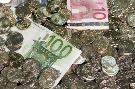 Linflation Bondit à 52 En Moyenne Sur 2022 En France 59 En Décembre