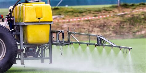 Farmers Spray Staggering Amounts Of Monsantos Roundup Environmental Working Group