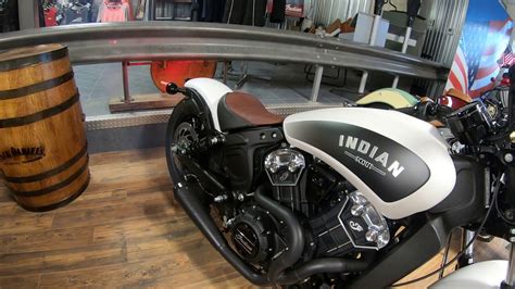 Indian Scout Bobber Jekyll Exhaust