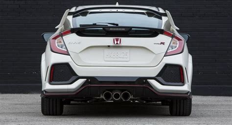 Hondas New Civic Type R Has Three Tailpipes For A Good Reason