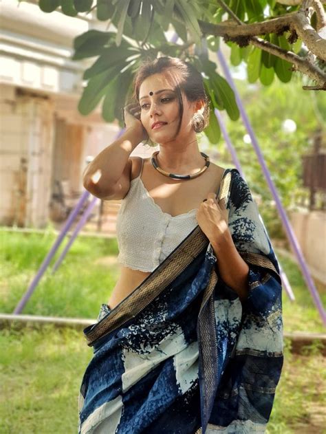 Archanna Guptaa On Twitter Photoshoot Saree Saree Models