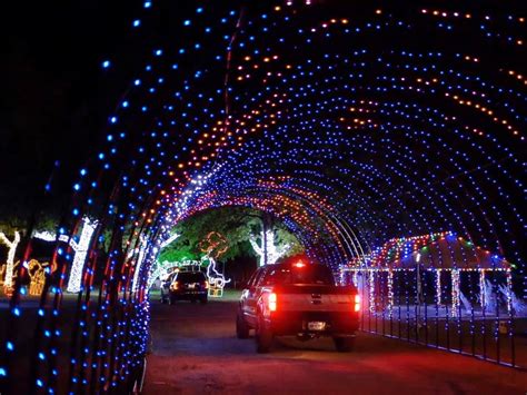 The 7 Best And Brightest Drive Thru Holiday Light Displays In Dfw
