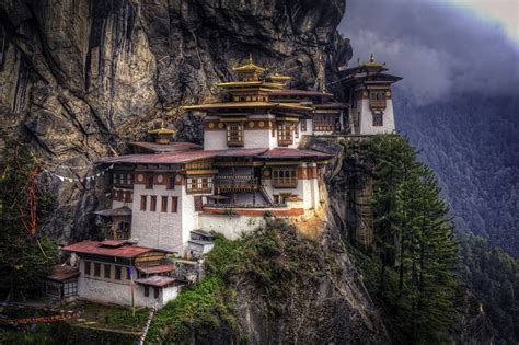 Bhutan Travel Guide