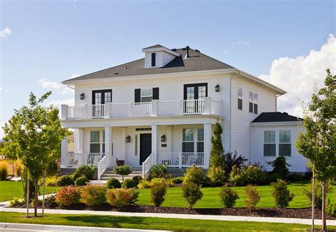 Note White Foursquare With Upper And Lower Porches Luxury House