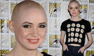 Karen Gillan Reveals Her Bald Head At Comic Con After Shaving Her Hair Off For New Film Role