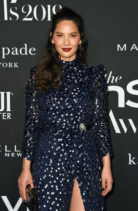 Olivia Munn Super Sexy At 2019 Instyle Awards In Blue Dress And Heels