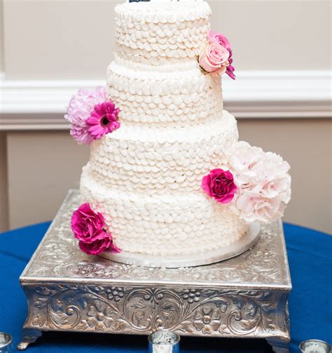 At a publix supermarket bakery in temple terrace, fla., the blue frosting inside indicates that the customer's baby is a boy.credit.tailyr irvine for the new. Show me your Publix or grocery store wedding cake!