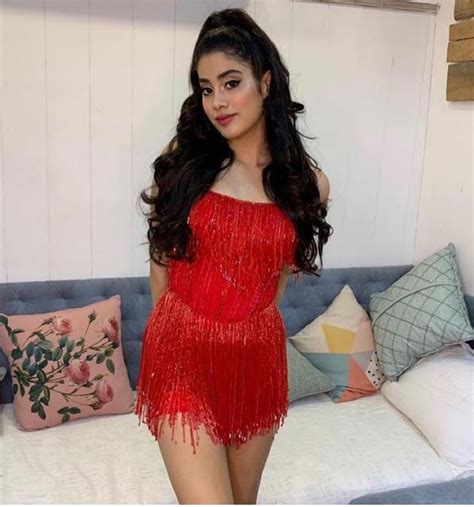 Pin On Jhanvi Kapoor