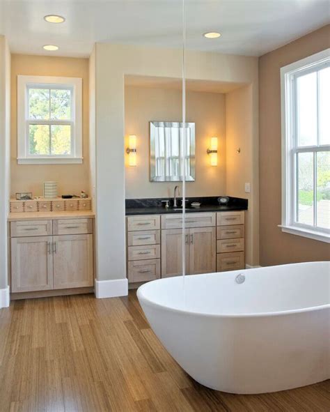 40 Master Bathroom Window Ideas