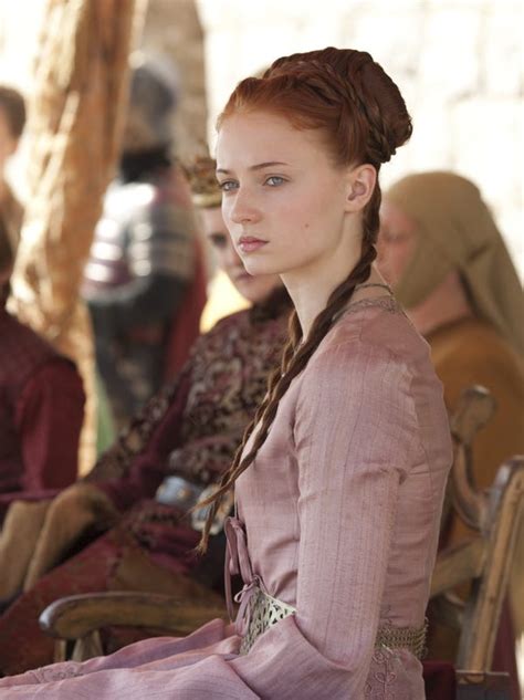The Hidden Meaning Behind Sansas Costumes On Game Of Thrones