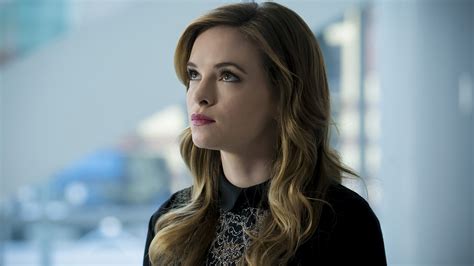 The Flash Danielle Panabaker On Caitlin Becoming A Different Version