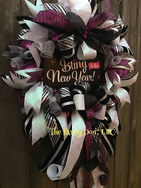 New Years wreath, New Years decorations | New years eve decorations, Holiday wreaths, New years 