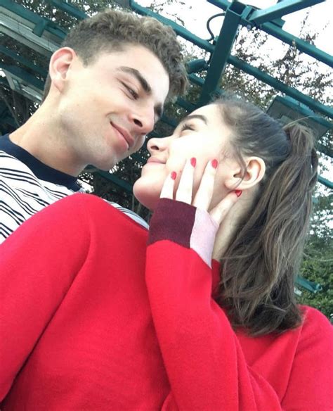 Hailee And Cameron Smoller Hailee Steinfeld Cute Couples Goals Celebrity Couples