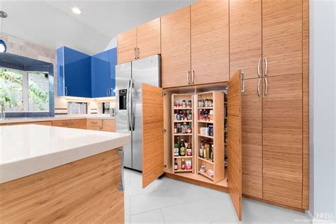Ensure people of all ages and abilities can effectively use your kitchen by embracing the principles of universal design. Universal Design Kitchen - NKBA