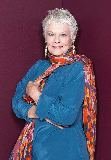 Type 3 Colors And Pattern And She Looks Amazing Damejudi Dench Ageless Style Ageless Beauty
