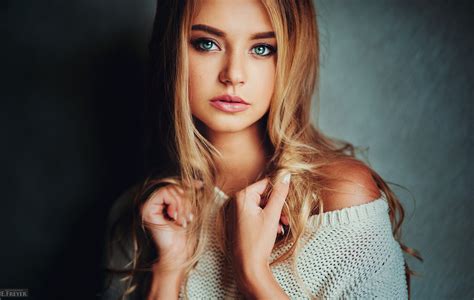 Hintergrundbilder Gesicht Frau Modell Portr T Blond Einfacher