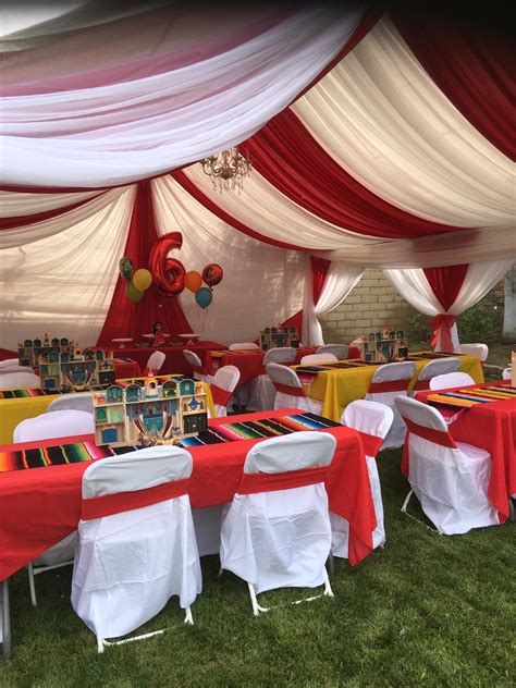 Tents and canopies for rent with party equipment rental for graduation parties, weddings, fundraisers, tent events, with food or flooring supplies in michigan. Canopy Decoration | Roberto's Party Time