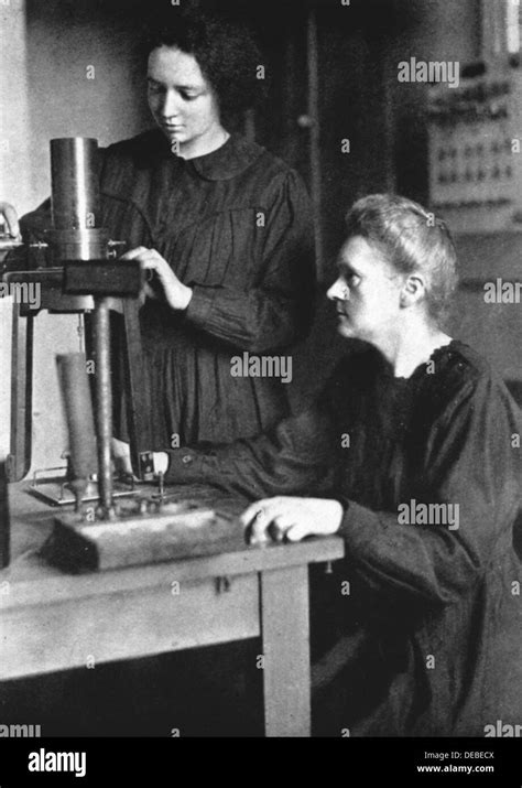 Marie Curie Polish Born French Physicist In 1925 With Her Daughter