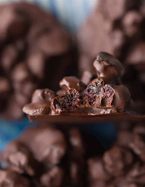 Chocolate Covered Blueberries Fresh Or Dried A Saucy Kitchen