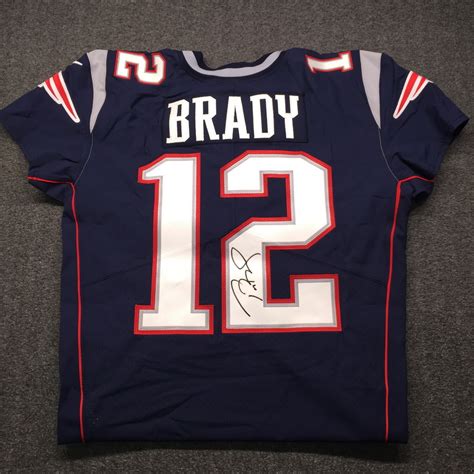 Nfl Patriots Tom Brady Signed Authentic Jersey Size 44 The Official