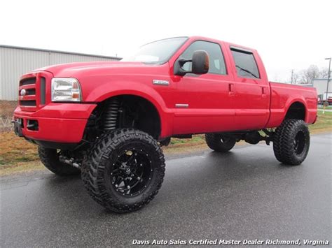 Hill descent control, off road specifically tuned shock absorbers, front/rear, transfer case & fuel order code 600 a, fx4 off road package, xl value package, electronic locking w/3.73 axle ratio, trailer brake controller, 110 v/400 w outlet, upfitter switches. 2005 Ford F-250 Super Duty XLT FX4 4X4 Crew Cab SB Sports ...