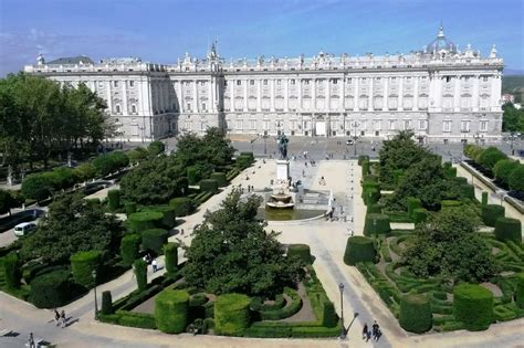 Plaza De Oriente 6 Razones Para Visitarla Mirador Madrid