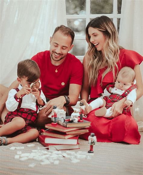 Um pouco recuado em relação a gabriel jesus, ele devolveu a bola em que o lateral da juventus entrou na área e sofreu o pênalti contra a venezuela. Jogador Éverton Ribeiro mostra casa de 1.300 m² onde vive ...