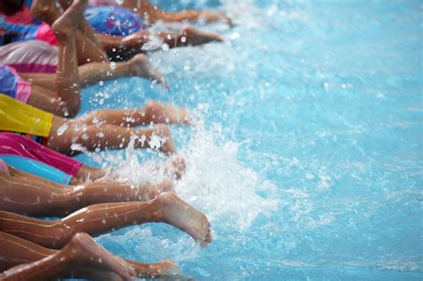 Whether they do it knowingly or naturally, there are some swim lesson basics. Your Kids Can Learn to Swim Tonight at This Ginormous ...