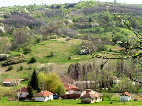 Susjedi Zabrinuti U Srbiji Nestaje 1200 Sela Dnevnohr