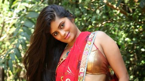 Special For All Kerala Sexy Mallu Aunty Actress Sheetal Hot Red Saree