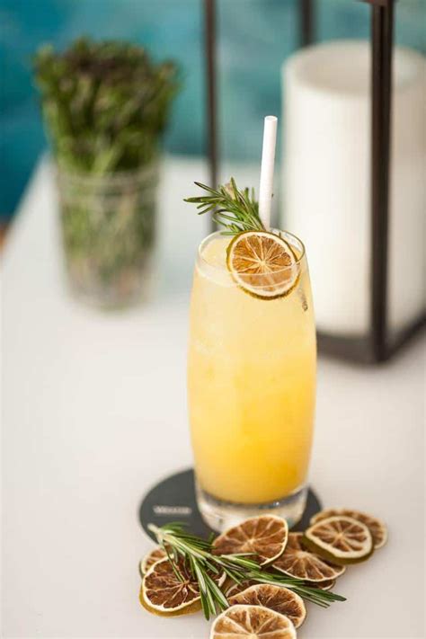 Refreshing Passion Fruit Cocktail Recipe