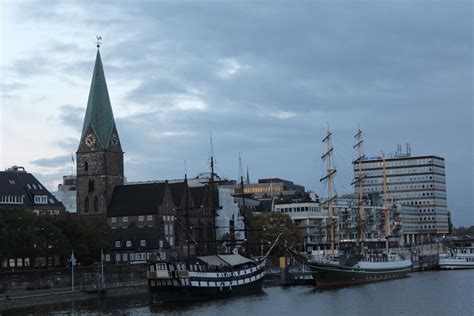 Möchten sie ein ticket von köln nach bremen zum günstigsten preis kaufen? Bremen Germany | Bremen germany, Germany, Cologne cathedral
