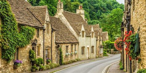 10 of the Prettiest Villages in the Cotswolds